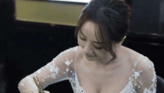 娱乐吃瓜女艺人太佛系,吃瓜女艺人低调生活揭秘