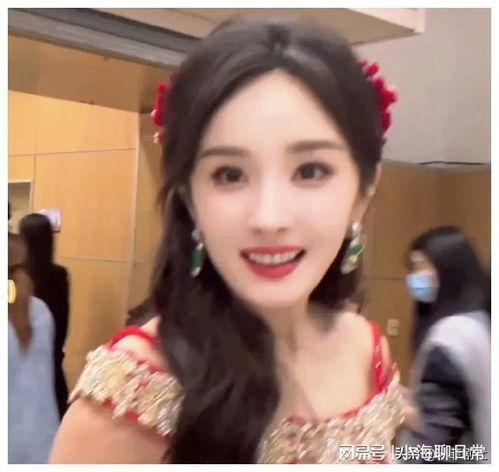 今日娱乐圈爆瓜吃瓜,揭秘明星背后的惊人真相！